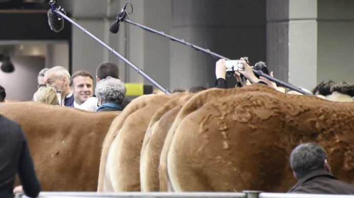 [] Au Salon de l’agriculture, Emmanuel Macron attendu sur les prix et le Mercosur