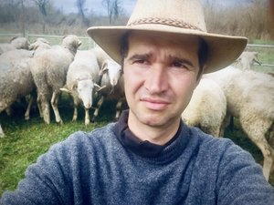 « Cela redonne confiance en l’humanité » s’exclame le berger Thomas Marcilly après avoir retrouvé son troupeau…