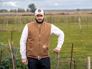« J’ai entendu mon père crier, c’était un carnage » : suspicion de loup après l’attaque de dix chèvres dans le Gard, l’éleveur raconte