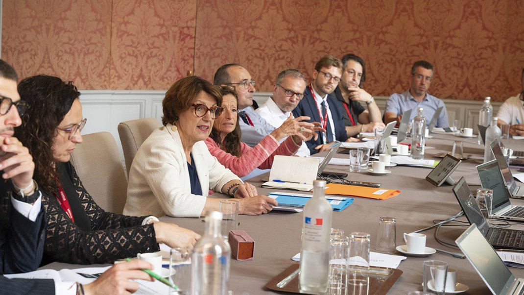Annie Genevard réunit les représentants professionnels pour un nouveau Rendez-vous de la simplification