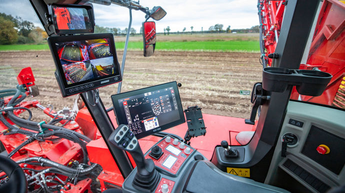 Grimme revoit la cabine des Varitron
