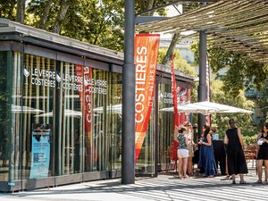 Dégustation, afterwork, formations : l’AOC Les Costières de Nîmes dévoile leur bar à vin situé sur l’esplanade Charles-de-Gaulle à Nîmes