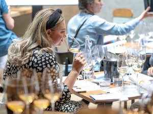 Picpoul de Pinet à Londres : Souvenir de vacances, fraîcheur, prix, simplicité de lecture…, pourquoi les Anglais en sont fans ?