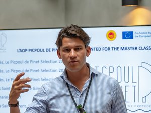 Picpoul de Pinet à Londres : le sommelier Alexandre Freguin veut révéler « tout le potentiel » de l’appellation en tant qu’ambassadeur