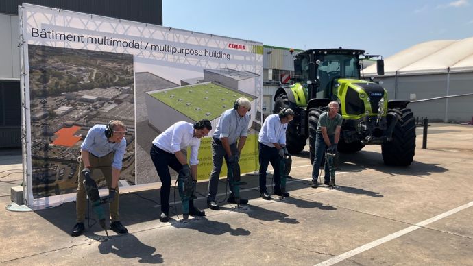 Claas agrandit son usine de tracteurs du Mans en attendant les beaux jours
