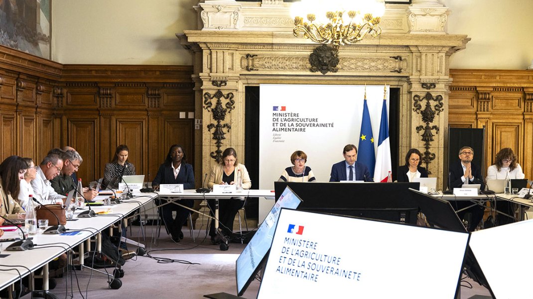 Annie Genevard réunit le Parlement du sanitaire : une stratégie sanitaire efficace et une mobilisation exemplaire face à la dermatose nodulaire contagieuse qui se poursuit