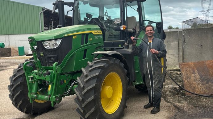 « On se prête nos tracteurs avec mon voisin selon les besoins »