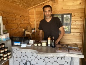« C’est l’histoire d’une vie » : au domaine Font de Mazeilles, à Sauvian, Julien et Séverine Dalens subliment l’olive