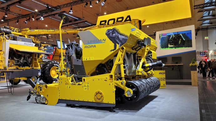 Chez Ropa, c’est Leguan qui plante les patates !