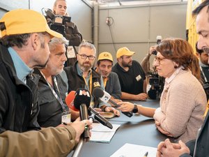 « Pendant ce temps, on crève »… la ministre de l’Agriculture interpellée par des vignerons au Sitevi malgré les aides annoncées
