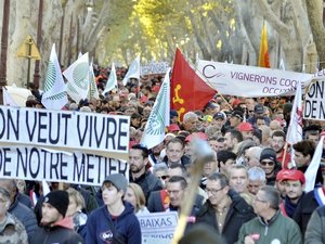 Grande manifestation des viticulteurs : « Je demande aux viticulteurs de respecter Béziers et les négociants », lance le préfet de l’Hérault qui a mobilisé 700 policiers et gendarmes