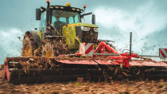 Ce double rouleau hacheur signé Quivogne détruit jusqu’à 30 km/h