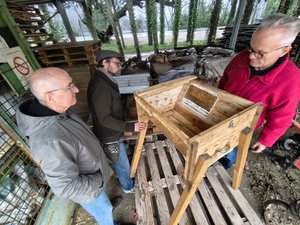 Des ruches pour aider les paysans malgaches à sortir de la misère